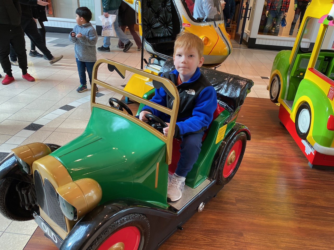 2019-12-06-holiday-happenings-2019-14 photo