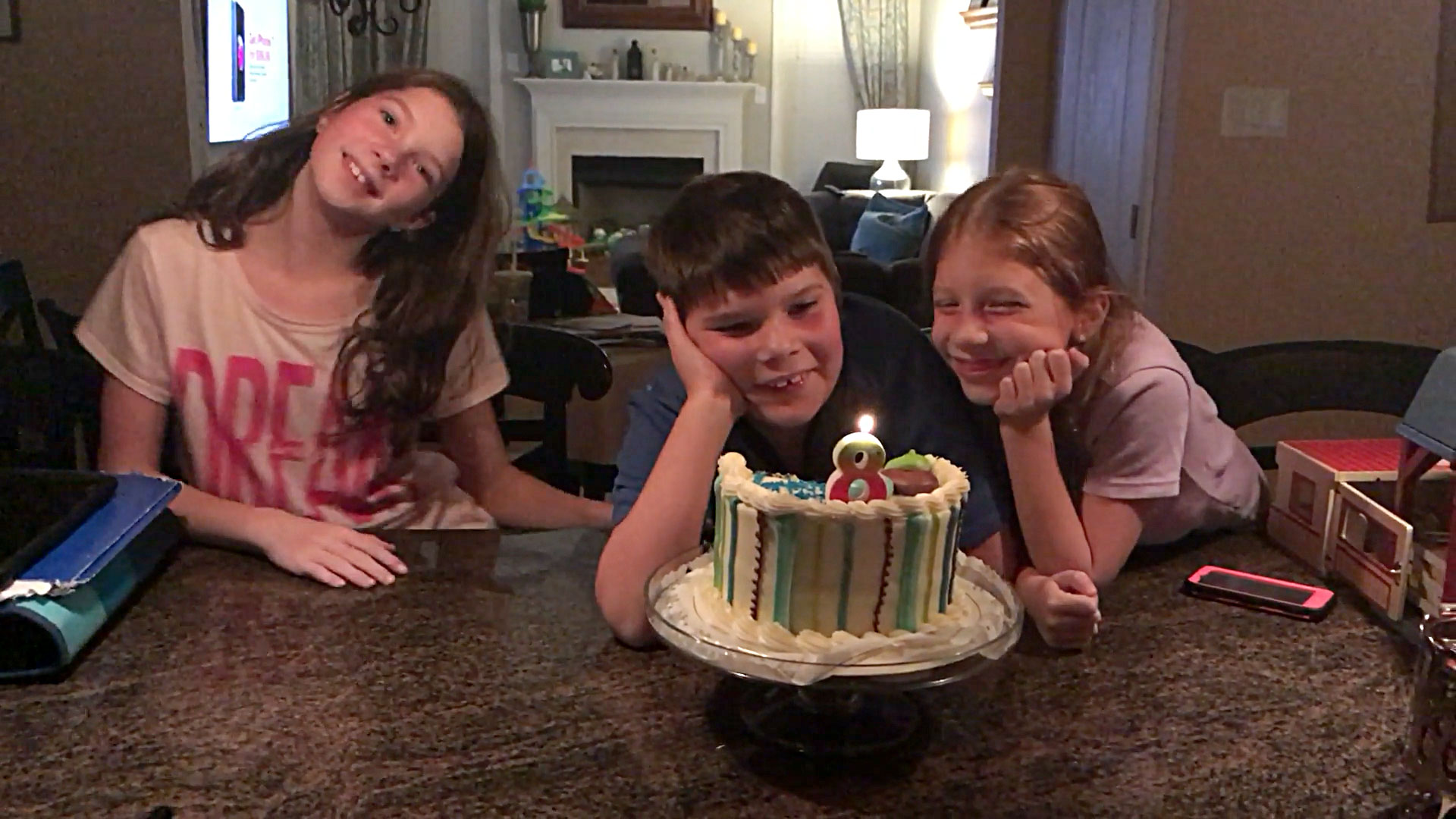 10-02-2016-twins-8th-birthday-14 photo